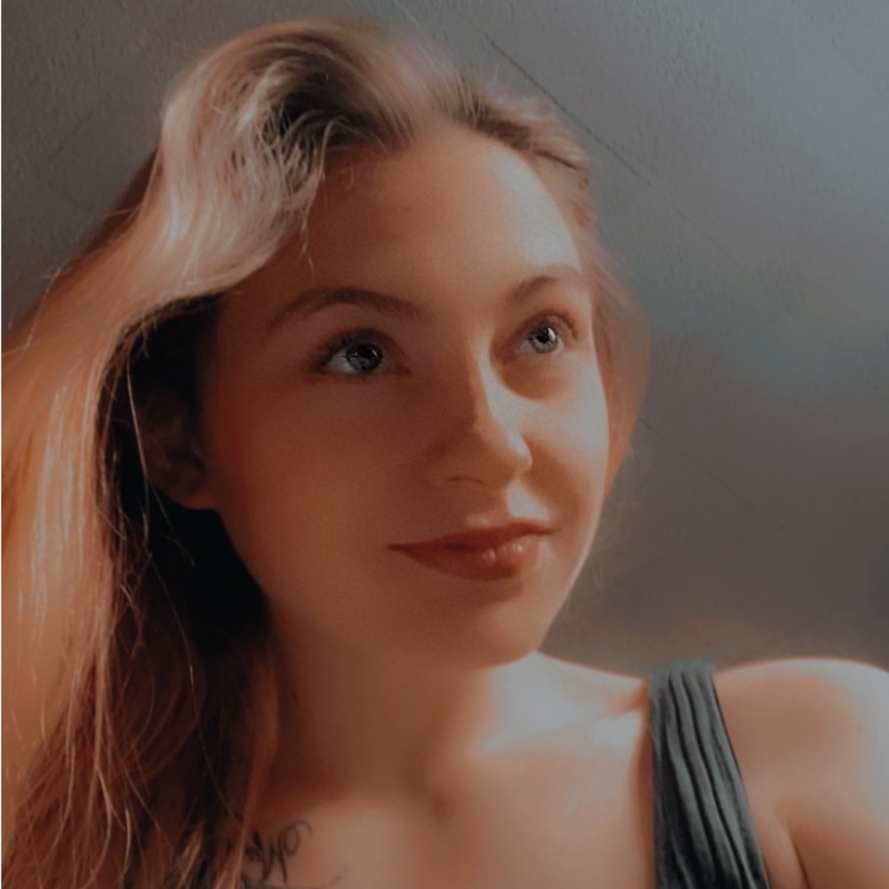 Meet your Posher, Stephanie